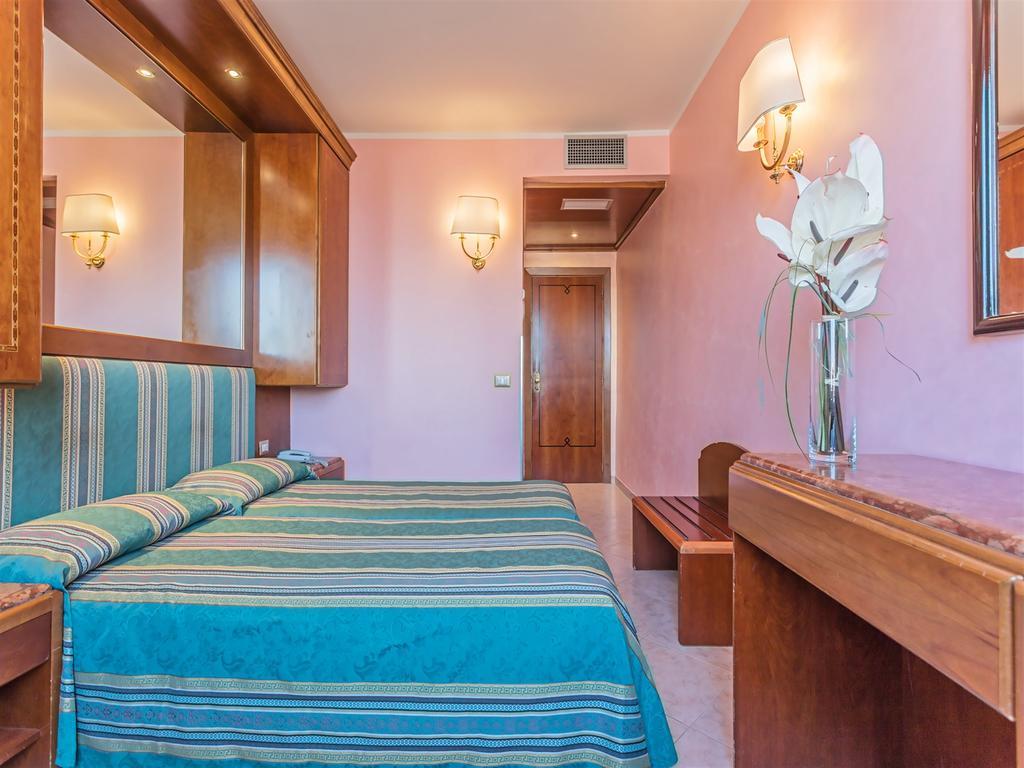 Raeli Hotel Siracusa Roma Ngoại thất bức ảnh