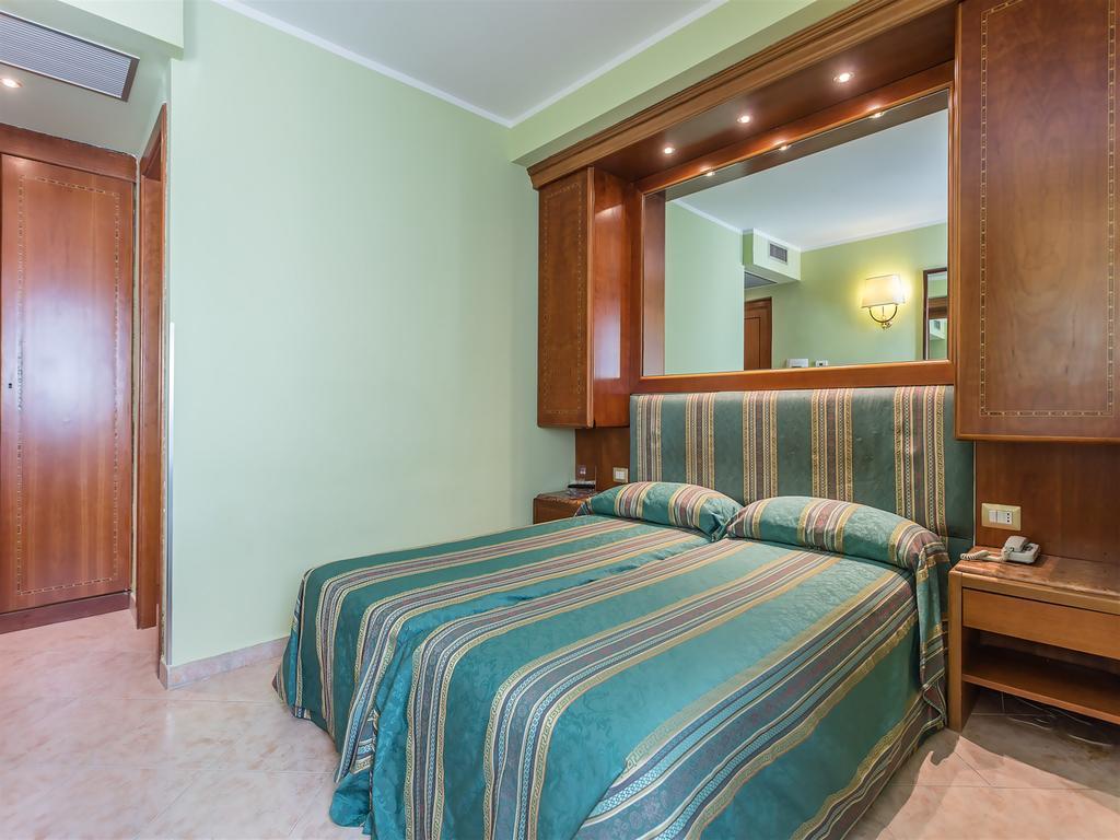 Raeli Hotel Siracusa Roma Ngoại thất bức ảnh