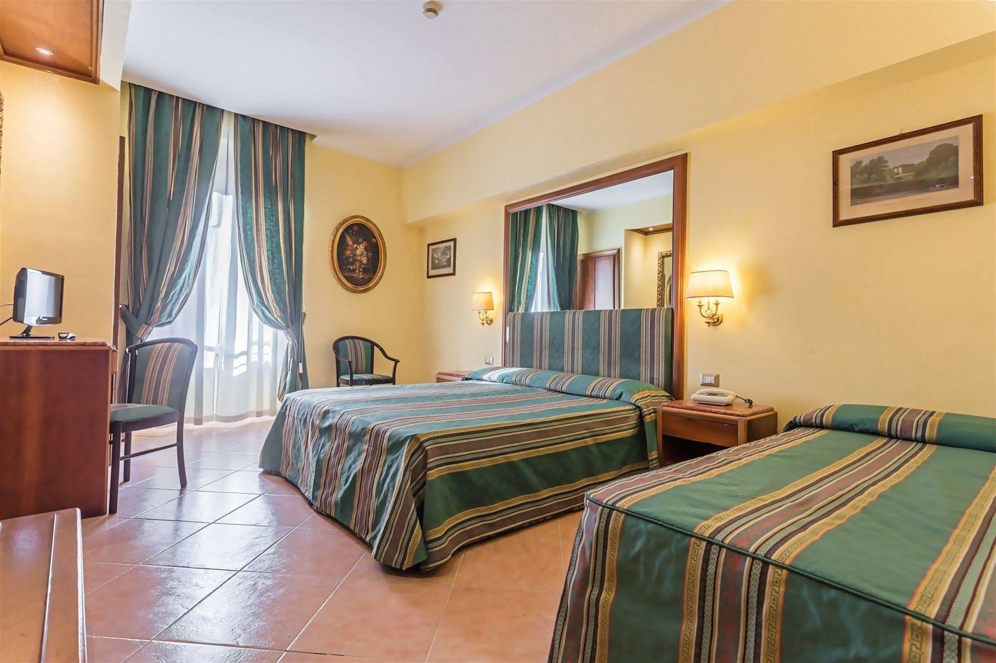 Raeli Hotel Siracusa Roma Ngoại thất bức ảnh