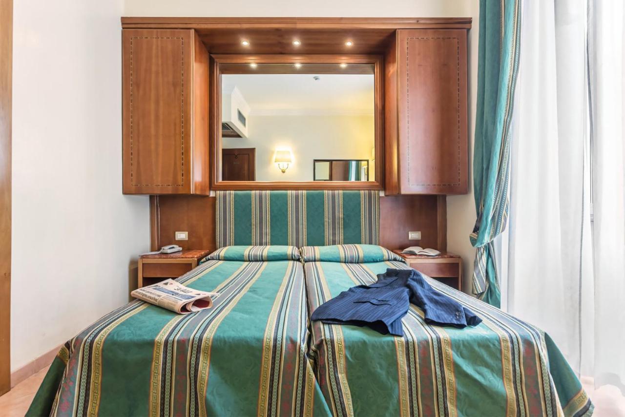 Raeli Hotel Siracusa Roma Ngoại thất bức ảnh